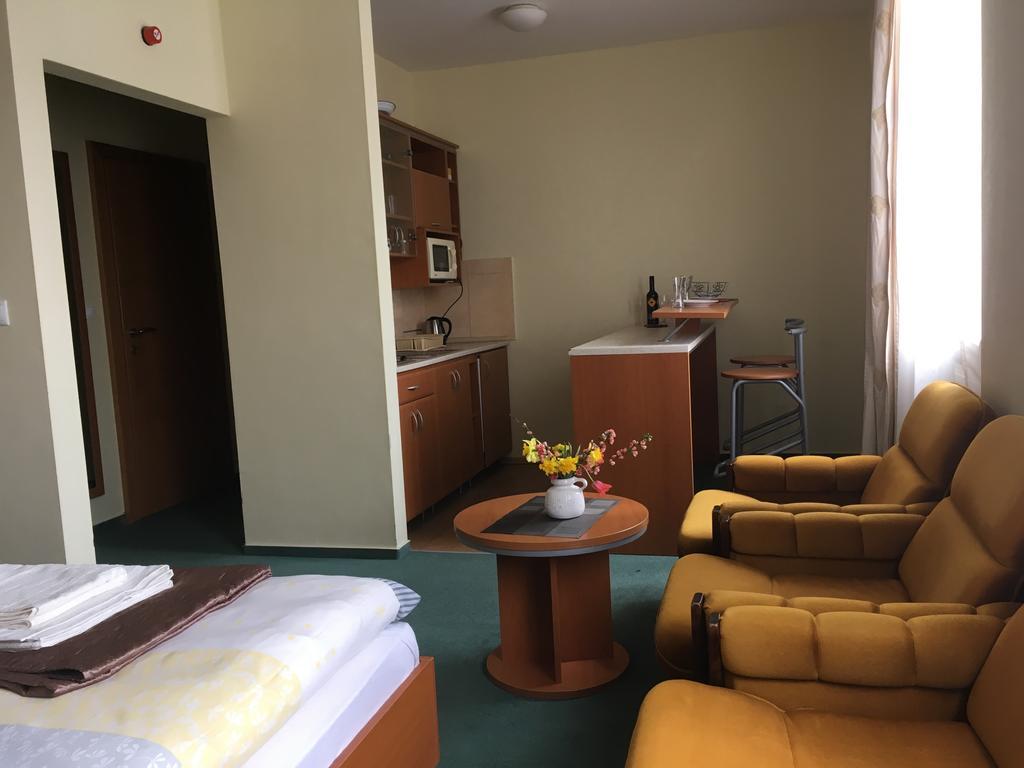 Apartman Darmon Piest'any Exteriér fotografie
