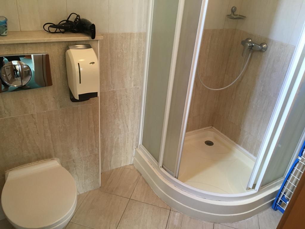 Apartman Darmon Piest'any Exteriér fotografie
